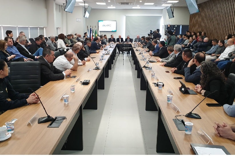 Participaram gestores e agentes públicos, empresários, investidores, diretores de cooperativas e representantes da sociedade civil organizada da região trinacional - Foto Divulgação